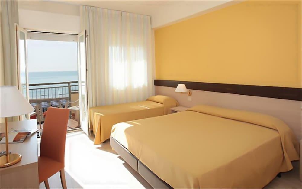 Hotel Astor Lido di Jesolo Eksteriør bilde